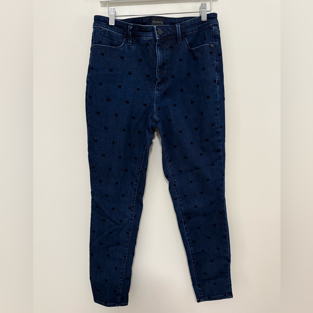 Talbots dark blue jegging with black bow print in size 8